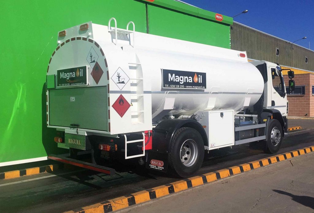Camión cisterna Rigual para reparto de Gas-oil