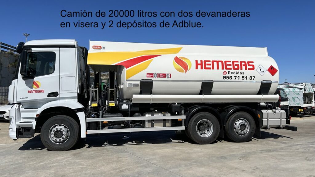 Camión con cisterna Rigual 20000 litros con dos depósitos de adblue