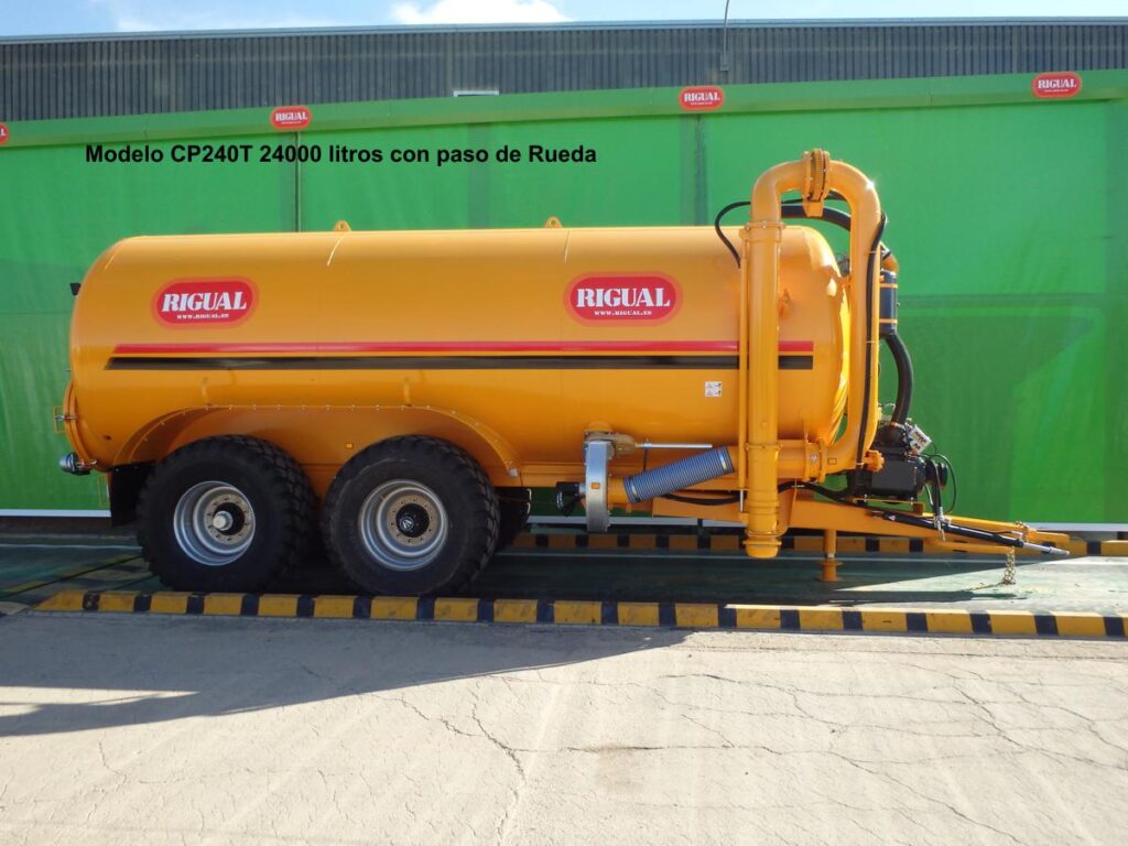 Cisterna Rigual Modelo CP240T 24000 litros con paso de Rueda