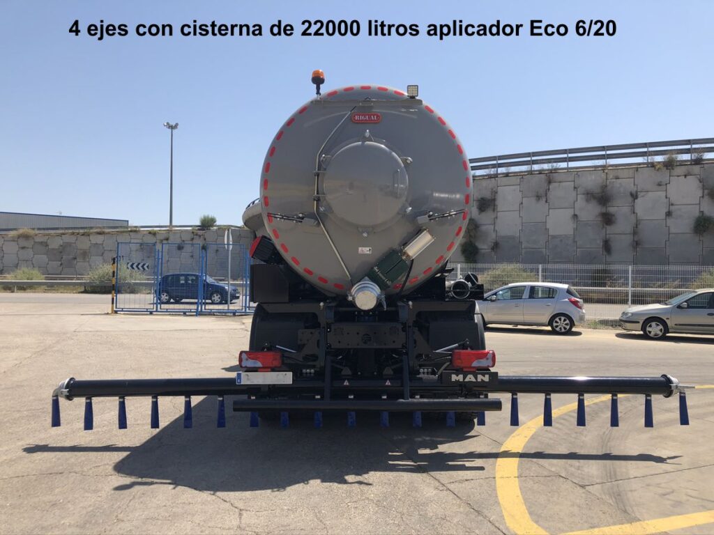 4 ejes con cisterna de 22000 litros aplicador Eco 6/20