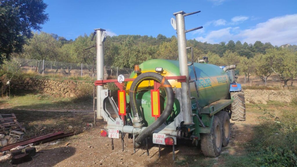 Cuba 12000 litros beguer con aplicador gili