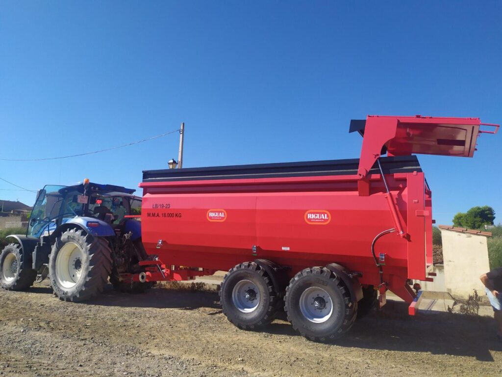 bañera agricola rigual tandem con neumaticos de flotación