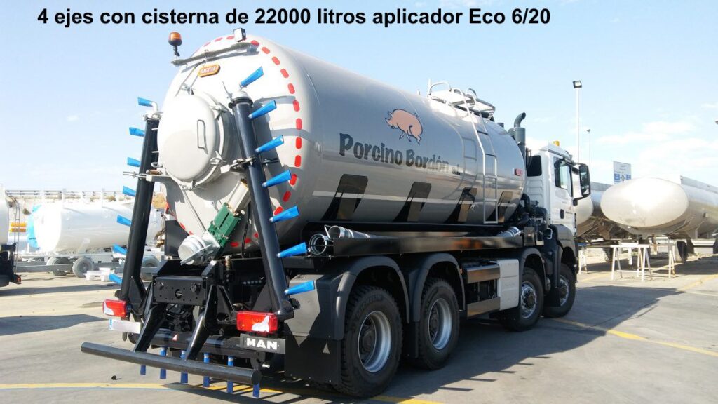 4 ejes con cisterna de 22000 litros con aplicador Eco 6/20