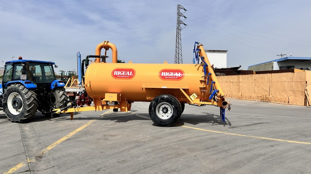 Cisterna usada rigual 8000 litros con aplicador ECO 6/20, brazo de carga y conductímetro