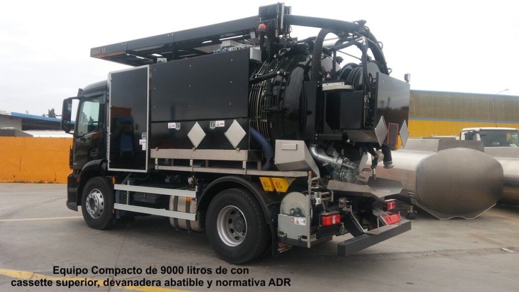 Camión de desatascos y limpieza de 9000 litros