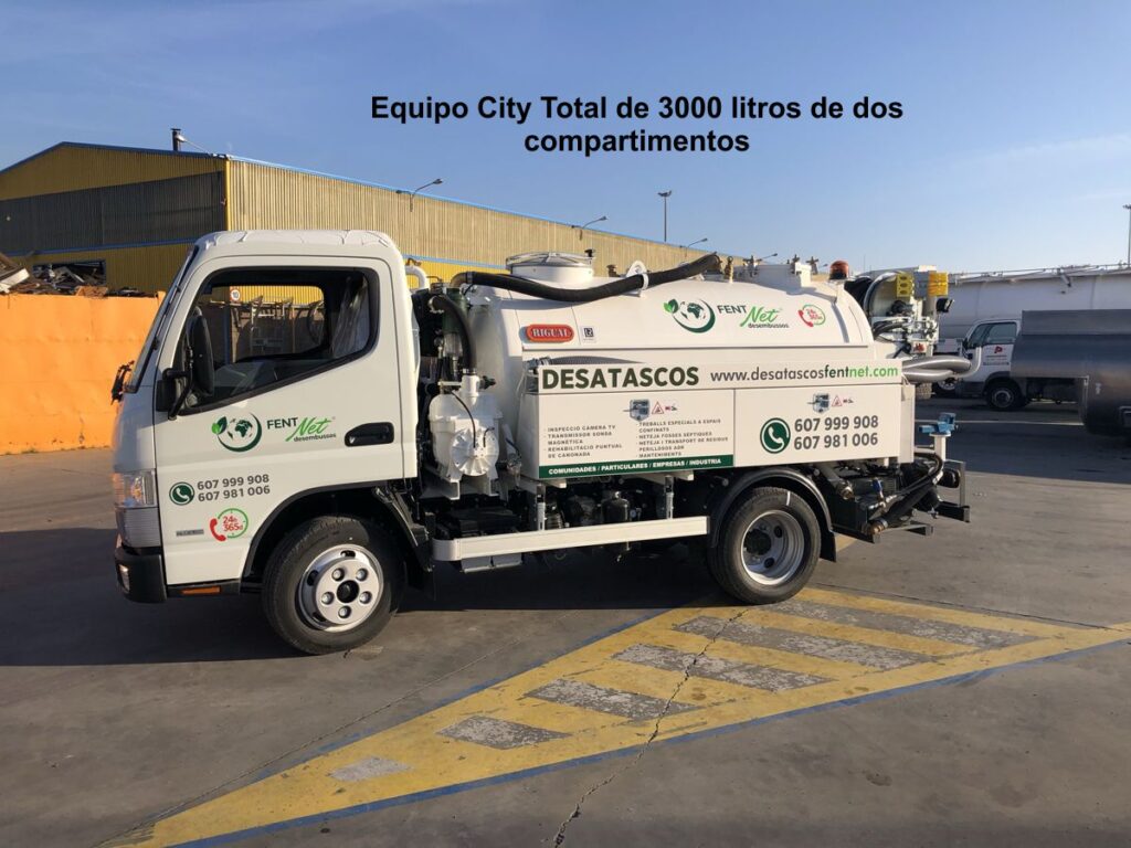 Camión mixto de desatasco y limpieza con cisterna rigual de 3000 litros en dos compartimentos equipo City