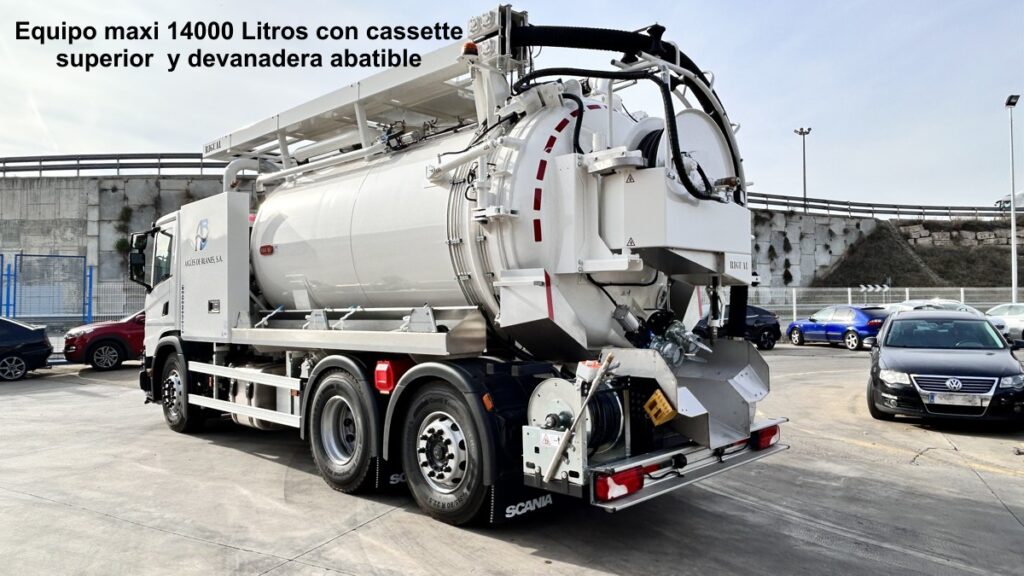 Equipo maxi 14000 litros con devanadera abatible y cassette superior rigual