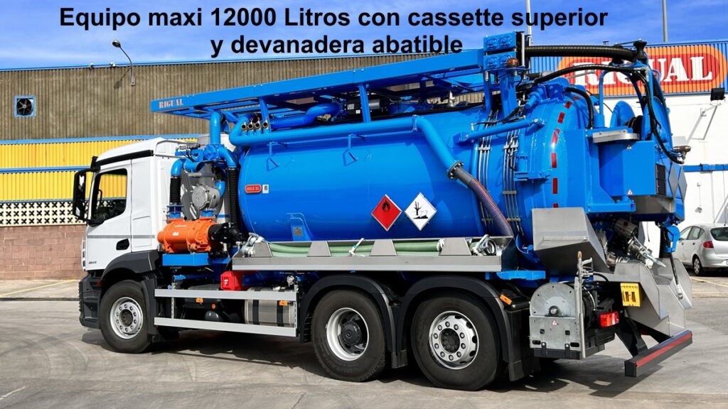 Equipo maxi 12000 litros con devanadera abatible y cassette