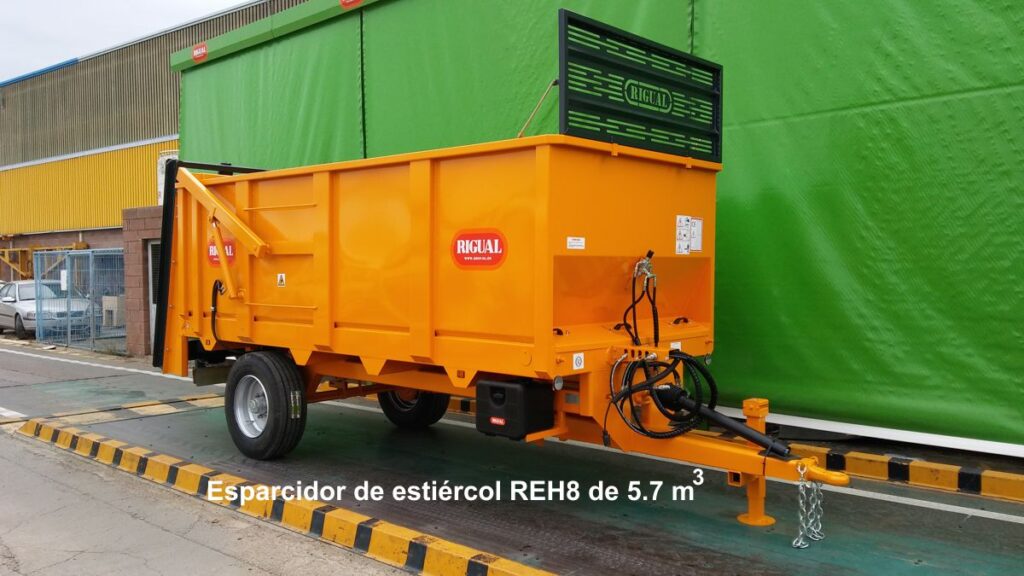 Remolque rigual esparcidor de estiércol REH8 de 5.7 m