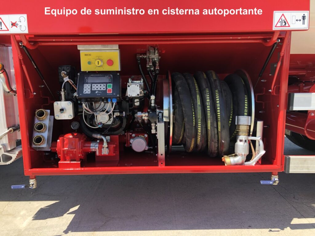 Equipo de trasiego de una cisterna autoportante Rigual de 38000 litros