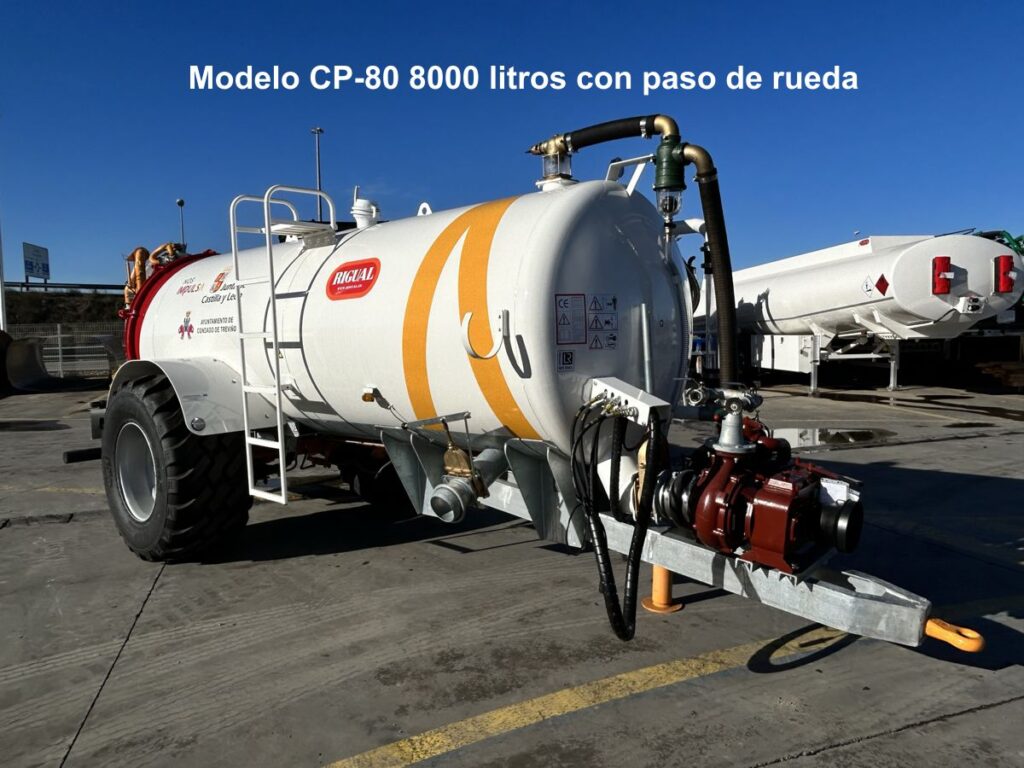 Modelo CP-80 8000 litros con paso de rueda