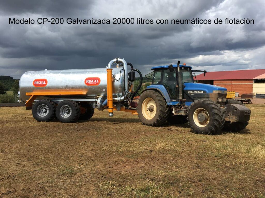 Modelo CP-200 galvanizada 20000 litros con neumáticos de flotación