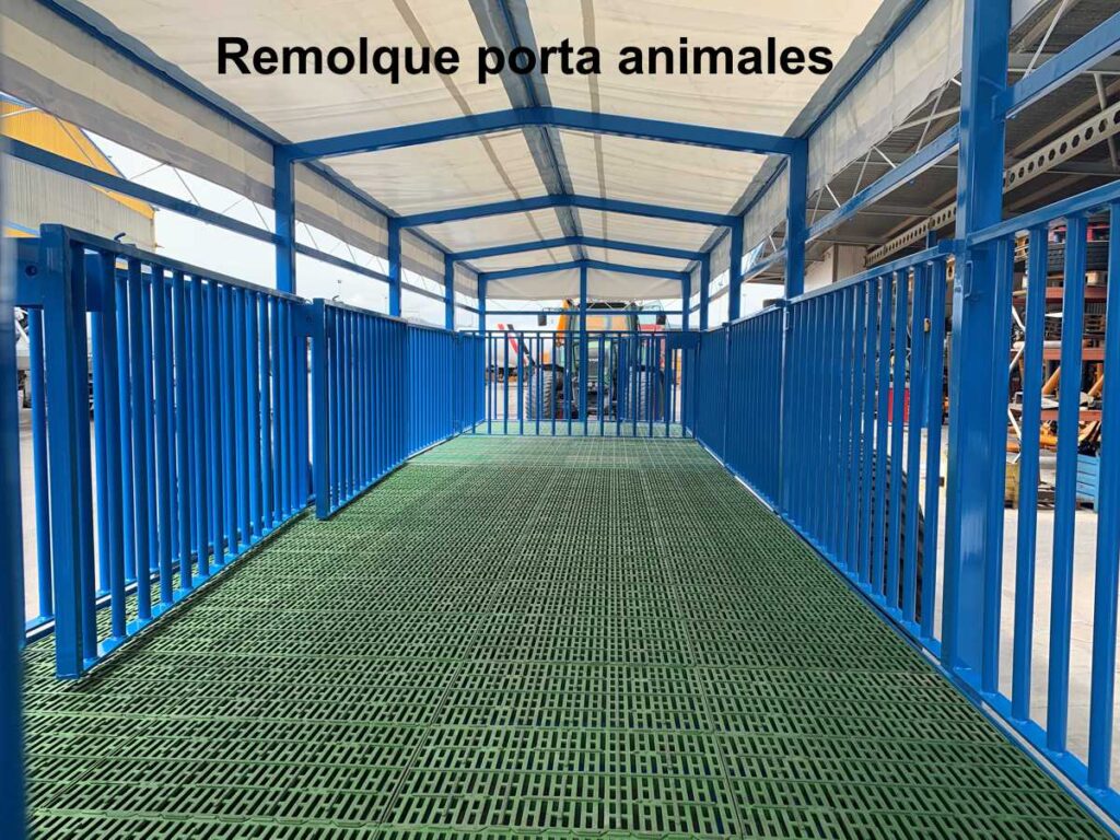 Remolque porta animales