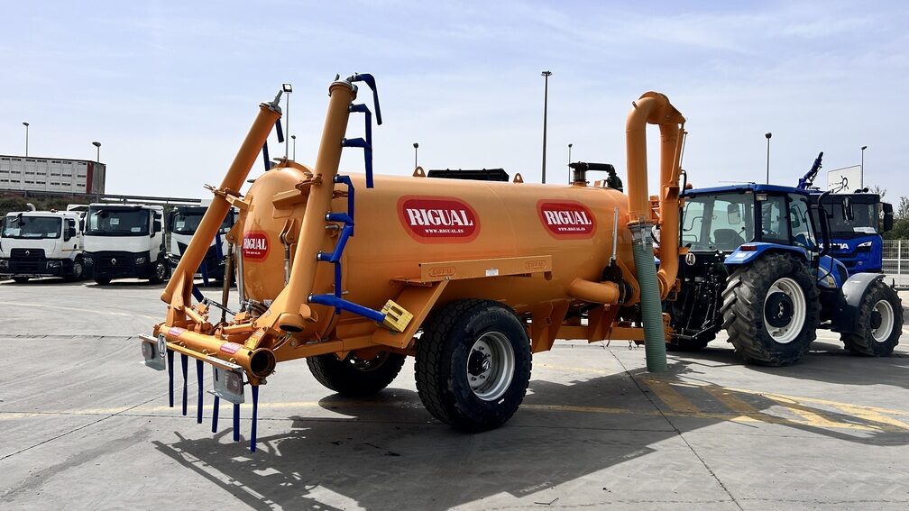 Cisterna rigual 8000 litros con aplicador ECO 6/20, brazo y conductímetro