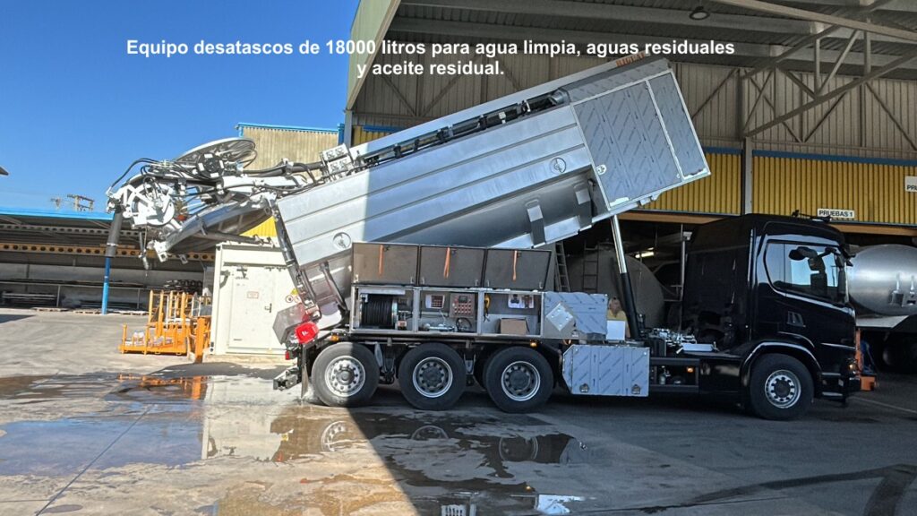 Equipo desatascos 18000 litros de tres compartimentos