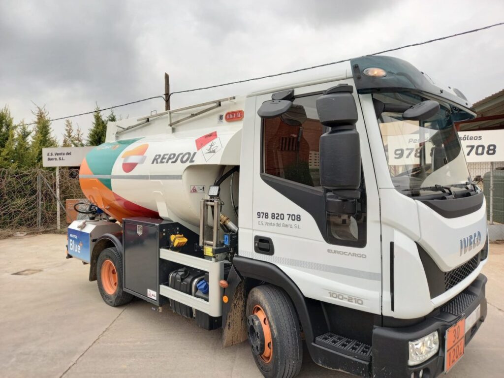 Cisterna Rigual para carburante de 6000 litros y adblue