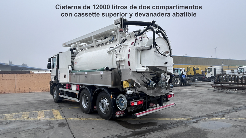 cisterna de 12.000 litros con dos compartimentos